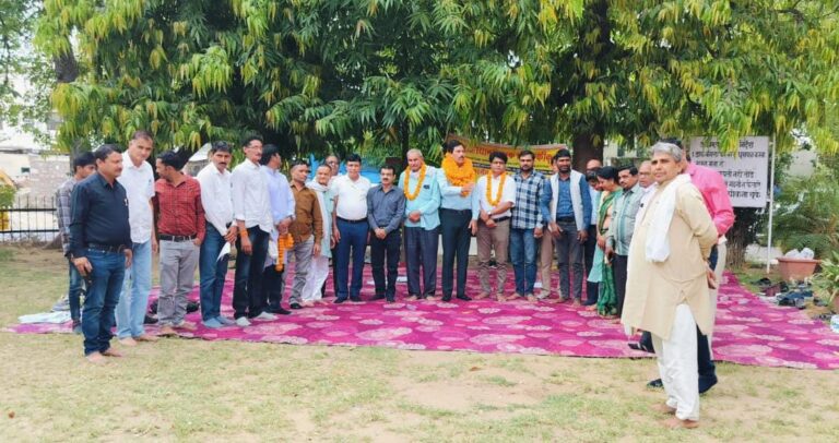 प्रदेश महासमिति ने गिरिराज शर्मा का प्रदेशाध्यक्ष पद पर एक वर्ष बढ़ाया