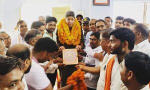 लोधा समाज ने वीरांगना अवंतीबाई लोधी विकास बोर्ड का आफिशियल नोटिफिकेशन जारी करवाने वावत राजाखेड़ा विधायक को सौंपा ज्ञापन।