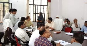 परिवादों का समयबद्ध और संवेदनशीलता के साथ करें निस्तारण - जिला कलक्टर