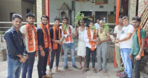 एबीवीपी कार्यकर्ताओ ने बसईनवाब में किया पौधारोपण