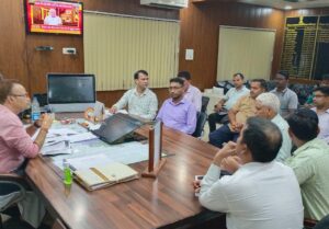 इंदिरा गांधी स्मार्ट फोन योजना की तैयारियां करें पूर्ण - जिला कलक्टर