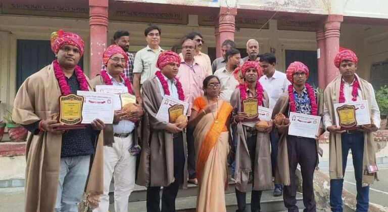 राज्य,जिला व ब्लॉक स्तर पर शिक्षक सम्मान से सम्मानित होने वाले शिक्षकों को दी बधाई