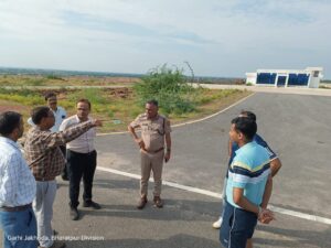 उपराष्ट्रपति के संभावित दौरे को लेकर जिला कलक्टर तथा पुलिस अधीक्षक ने लिया हैलीपेड स्थल और हवाई पट्टी का जायजा