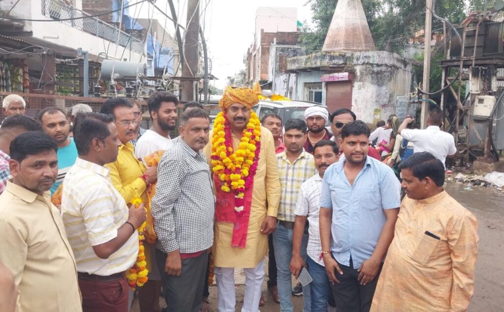 अहिल्याबाई कल्याण बोर्ड मध्यप्रदेश के अध्यक्ष पहुंचे धौलपुर, बघेल‌ समाज के लोगों ने किया स्वागत