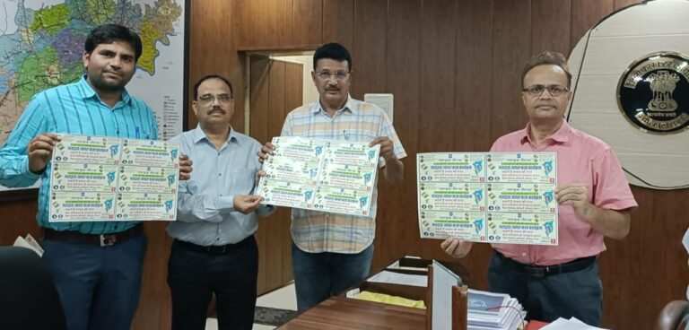 मतदाता जागरूकता के लिए परिवहन विभाग ने जारी किए स्टीकर