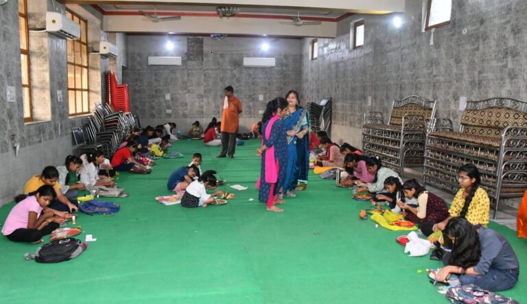 अग्रसेन जयंती महोत्सव पखवाड़ा : बालक बालिकाओं की नृत्य प्रतियोगिता