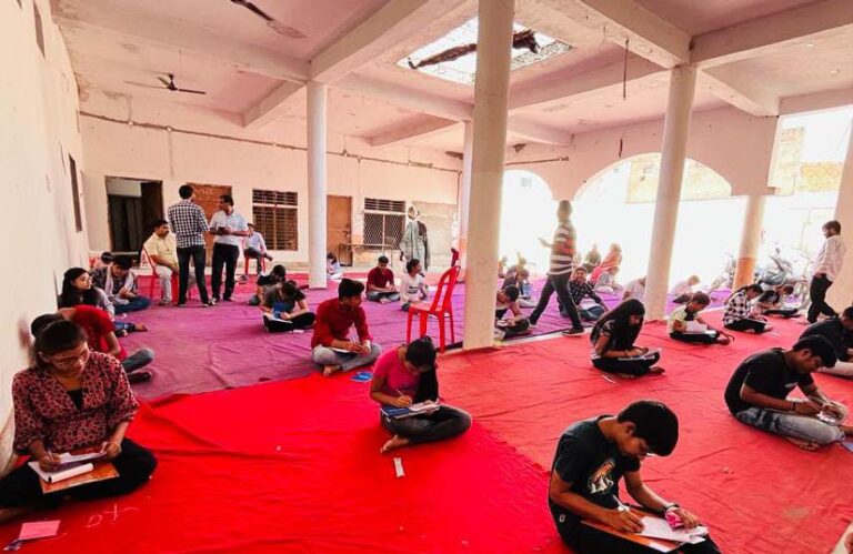 अग्रसेन जयंती महोत्सव : सामान्य ज्ञान और म्यूजिकल चेयर प्रतियोगिता आयोजित