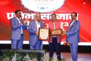 बाबूलाल जैन सेवा संस्थान दिल्ली में संम्मानित