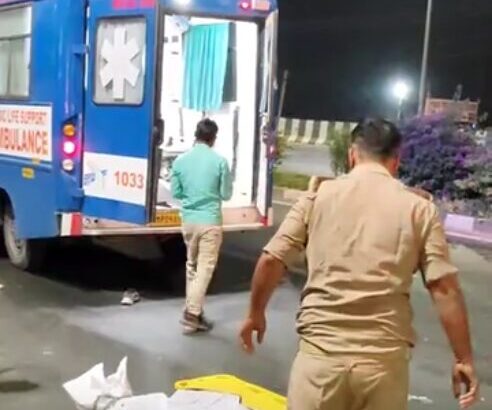 फ़िरोज़बाद: सिरसागंज में नेशनल हाईवे पर भीषण हादसा, शनि मंदिर के पास अज्ञात वाहन ने युवक को कुचला, पहचान के प्रयास जारी