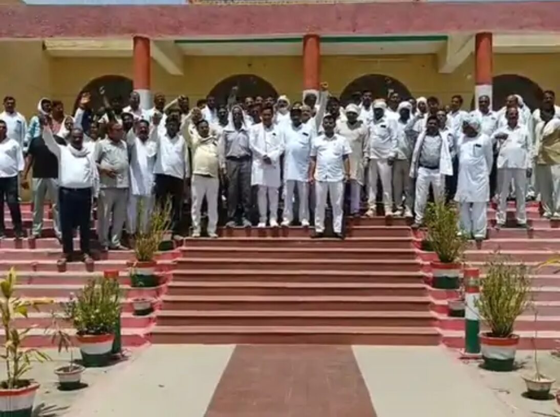 1 बड़ा राजनीतिक घमासान: फिरोजाबाद में प्रधान संगठन की भीषण चेतावनी, समय पर हों पंचायत चुनाव वरना बढ़ाएं सुखद कार्यकाल