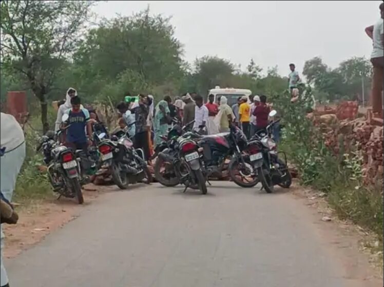 1 दर्दनाक हादसा: बाड़ी में तेज रफ्तार ट्रैक्टर ने पिता-पुत्री को कुचला, पिता की खौफनाक मौत, आक्रोशित ग्रामीणों ने लगाया भीषण जाम