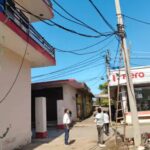बाड़ी के महाराज बाग में डिस्कॉम का बड़ा एक्शन: बिजली चोरी करते पकड़े गए 7 उपभोक्ता, लगा 2.5 लाख का भारी जुर्माना