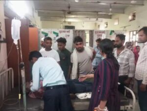 1 दर्दनाक हादसा: बाड़ी के रिंग रोड पर दो बाइकों की खौफनाक आमने-सामने की भिड़ंत, खुशियों के बीच पसरा मातम, 4 लोग गंभीर घायल