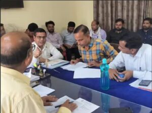 1 बड़ी प्रशासनिक पहल: बाड़ी डिस्कॉम की अहम बैठक, बिजली चोरी रोकने और सुचारू सप्लाई पर कड़ा एक्शन, रात के लिए बना स्पेशल कंट्रोल रूम