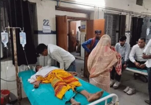1 दर्दनाक सड़क हादसा: बाड़ी में हाईवे 11B पर बेलगाम ट्रक ने ट्रैक्टर-ट्रॉली को मारी भीषण टक्कर, 2 महिलाएं खौफनाक रूप से घायल